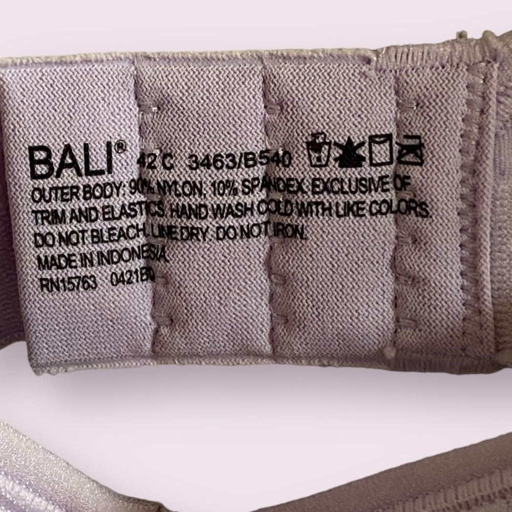 Bali’s 42C Underwire Bra w/tags - Picture 5 of 5